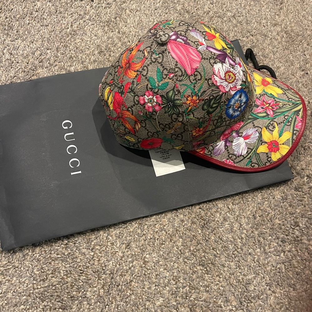 Authentic leather flower Gucci hat